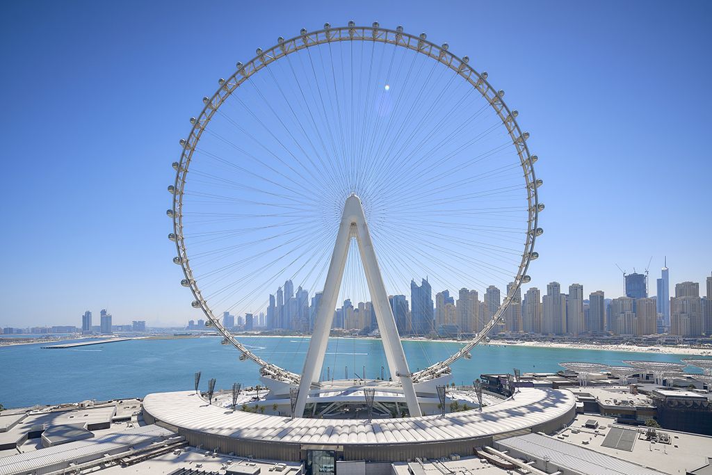 Ain, Dubai