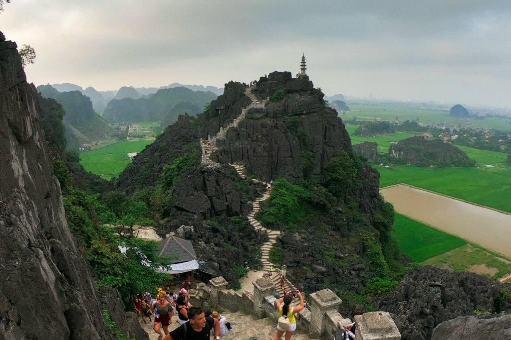 How to Cross the Street in Vietnam - Camels & Chocolate: Travel